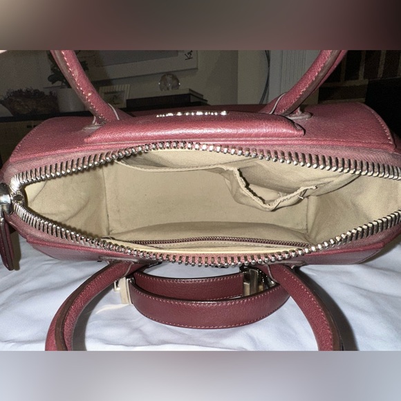 Givenchy Antigona Bag - Picture 6 of 6